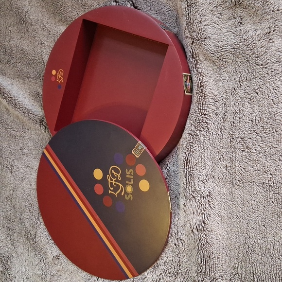 💜 3/$20 Beautiful Circular Cigar Box - Picture 3 of 7